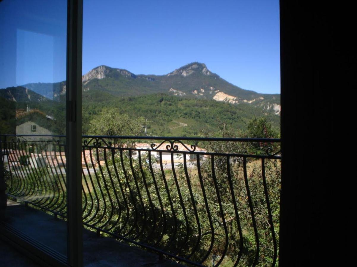 Bnb Castellane Chambre D'Hotes B&B Екстер'єр фото