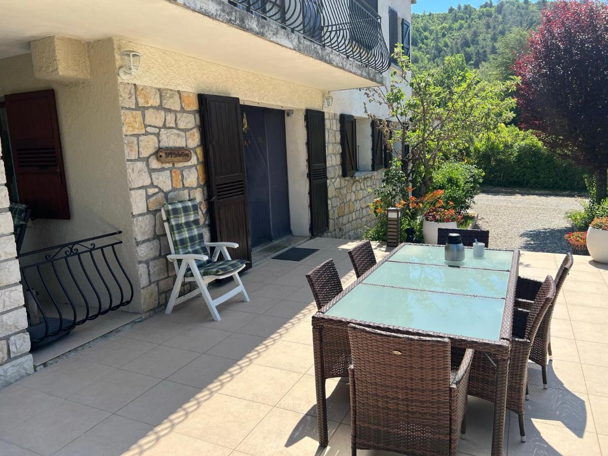 Bnb Castellane Chambre D'Hotes B&B Екстер'єр фото
