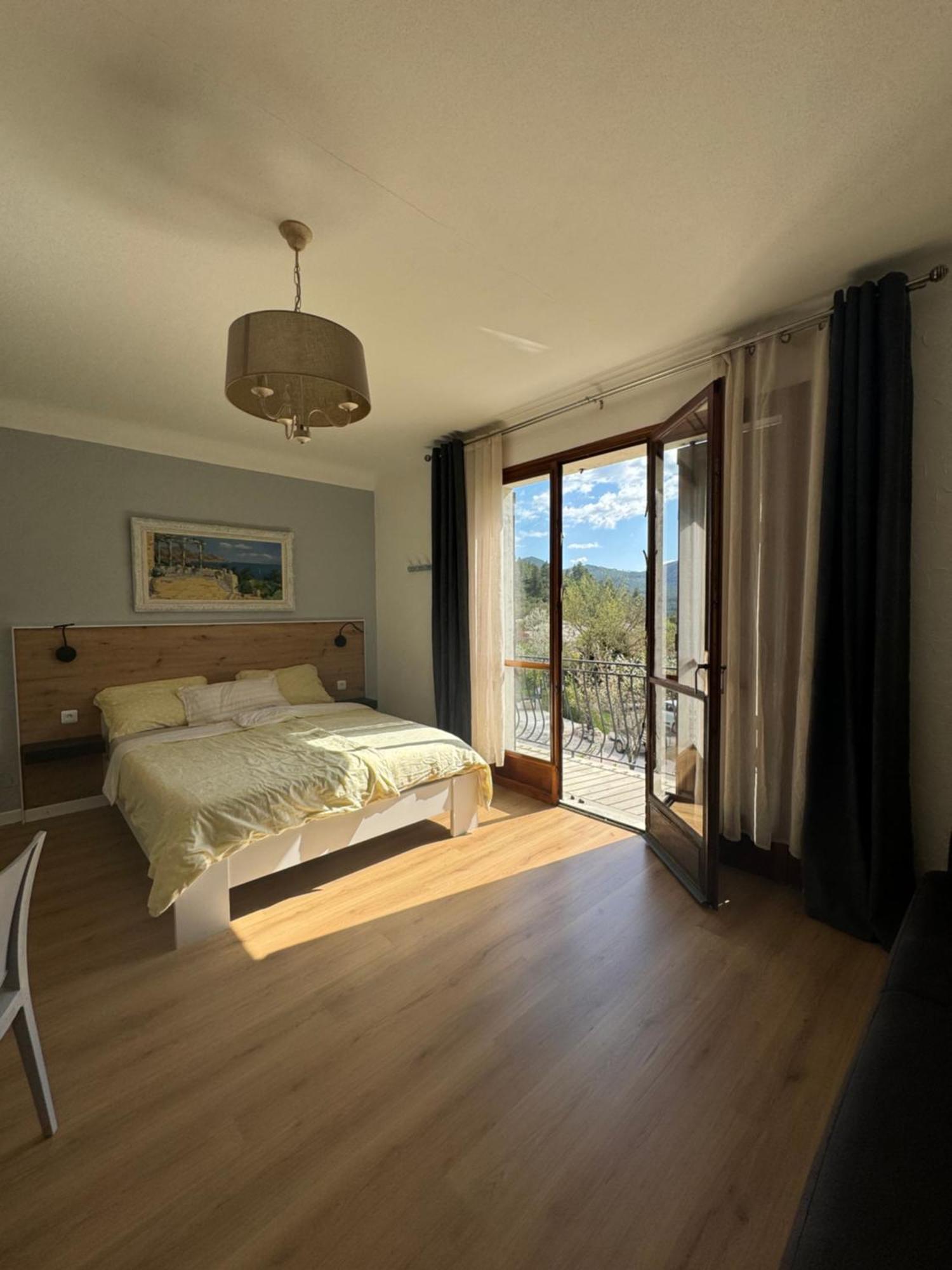 Bnb Castellane Chambre D'Hotes B&B Екстер'єр фото