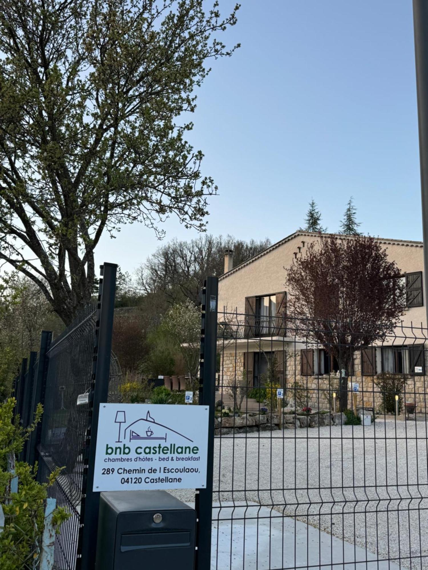 Bnb Castellane Chambre D'Hotes B&B Екстер'єр фото