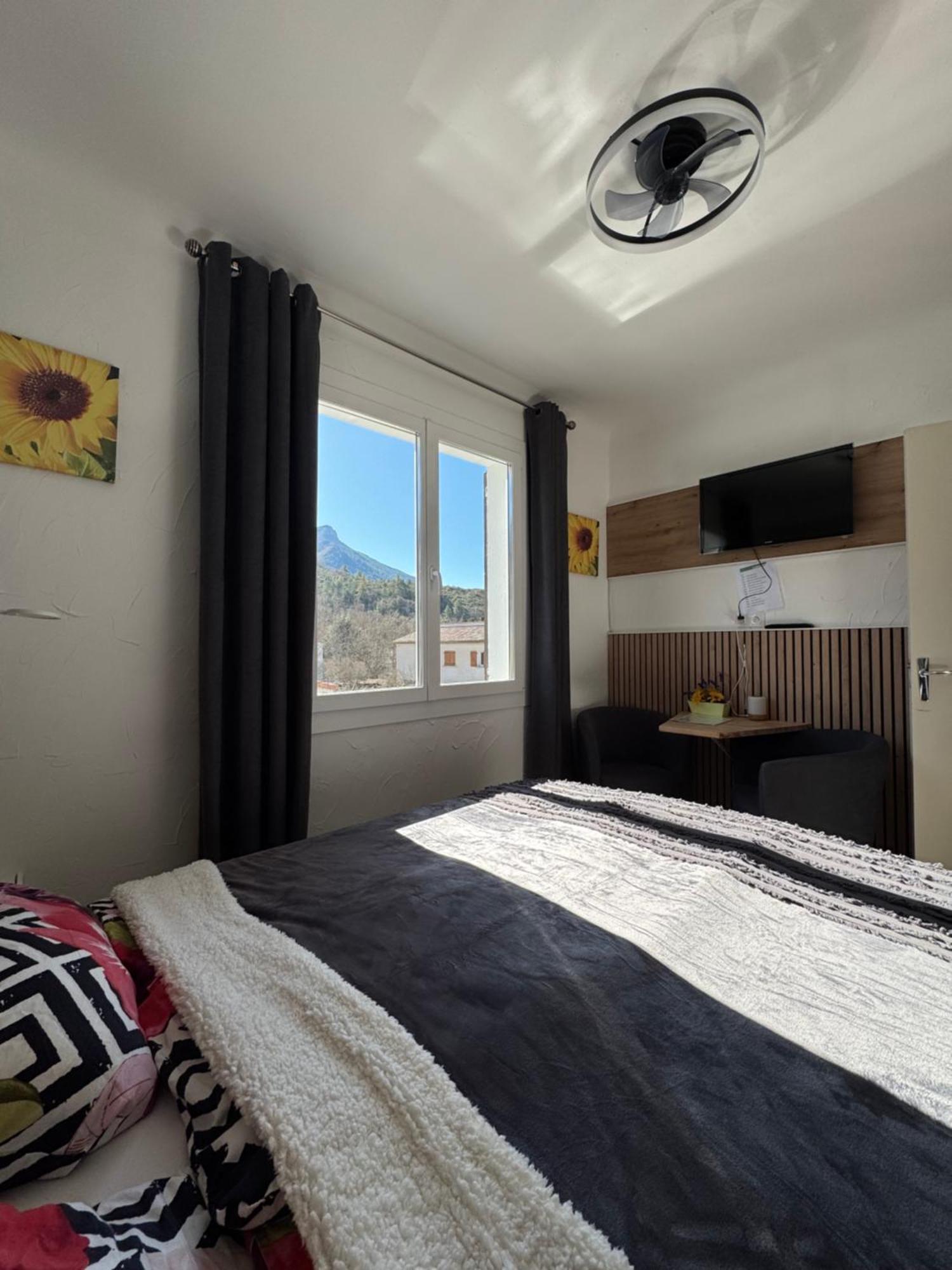 Bnb Castellane Chambre D'Hotes B&B Екстер'єр фото
