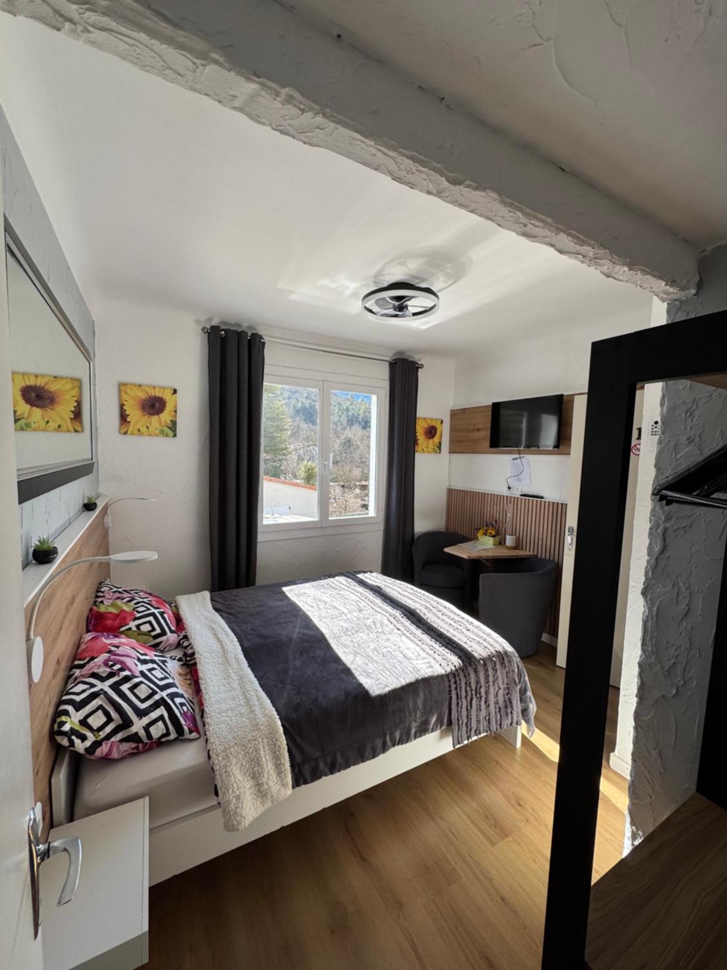 Bnb Castellane Chambre D'Hotes B&B Екстер'єр фото